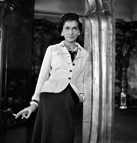 l'enfance de coco chanel|Coco Chanel.